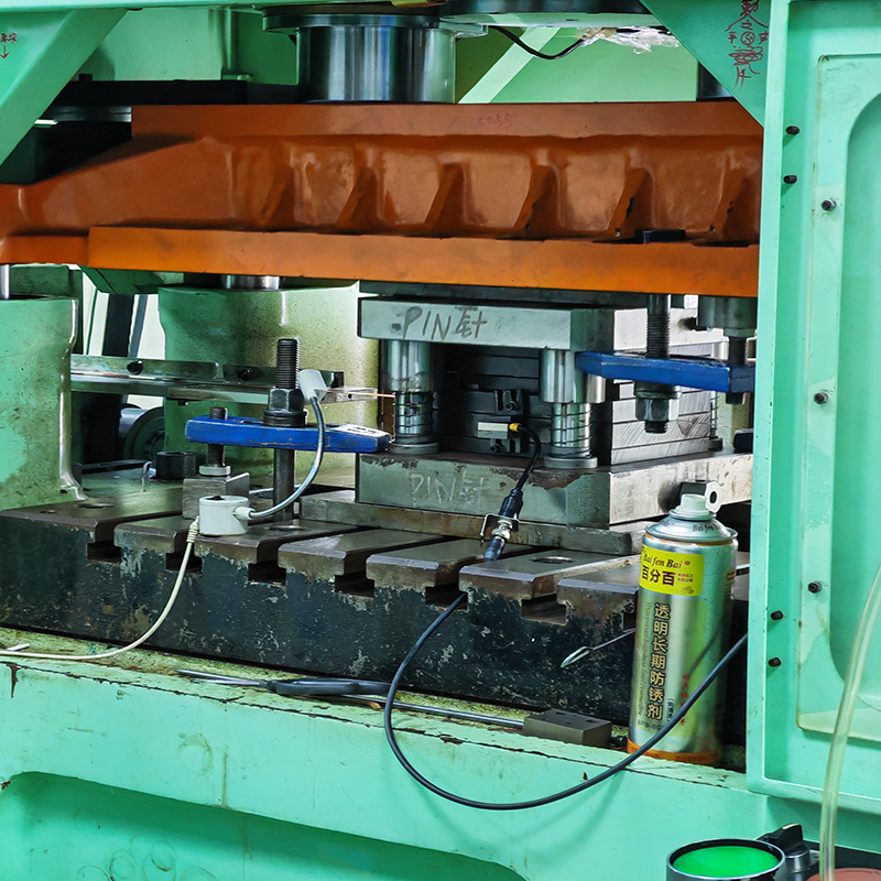 The Essential Guide to Industrial Stamping and Its Uses2