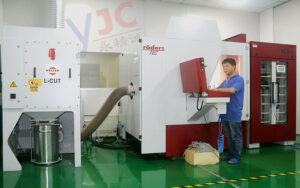 factory-High-speed-and-precision-CNC